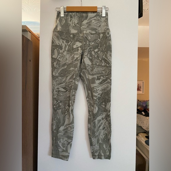 lululemon athletica Pants - 🩷Lululemon Team Canada leggings